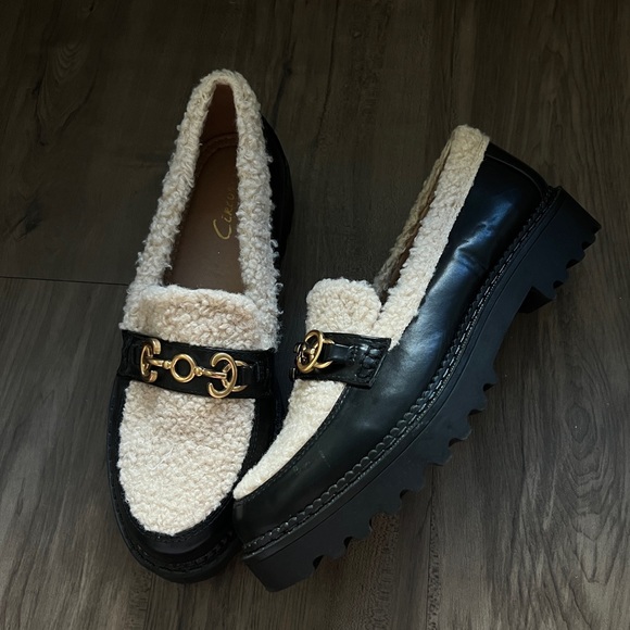 Circus by Sam Edelman Women's Deana Lug Sole fur Loafer - Picture 8 of 9